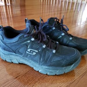 Skechers Relaxed Fit Memory Foam - Size 9(Mens)